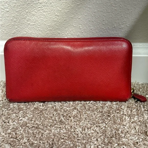Prada red Saffiano Leather Wallet - Picture 2 of 13
